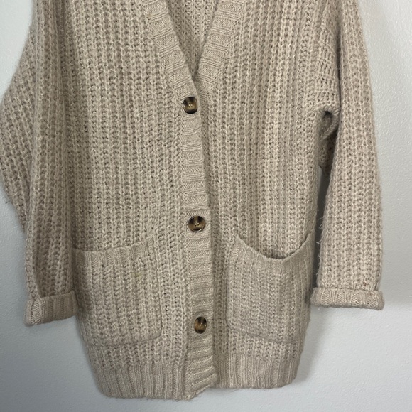 Saltwater Luxe Oatmeal Cardigan Sweater Size Small - Picture 3 of 14